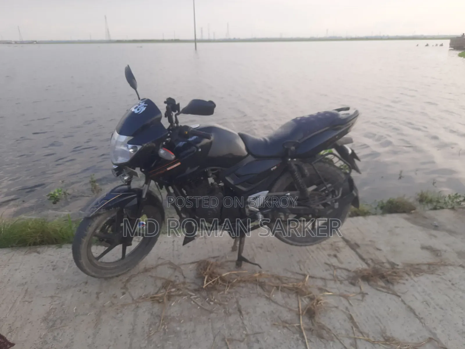 টিভিএস অ্যাপাচি আরটিআর ১৬০ টুভি ২০১১ ব্ল্যাক
