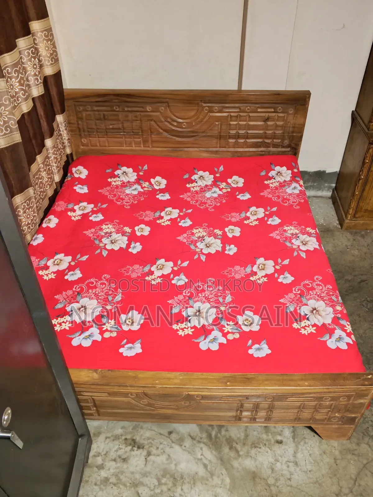 Semi Box Bed