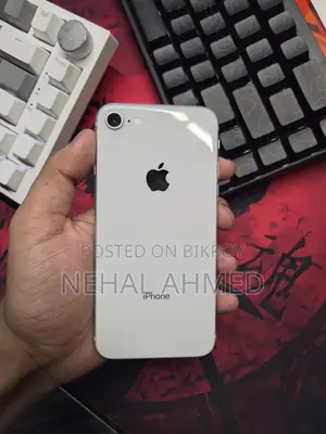 অ্যাপল আইফোন ৮ ৬৪ জিবি সাদা