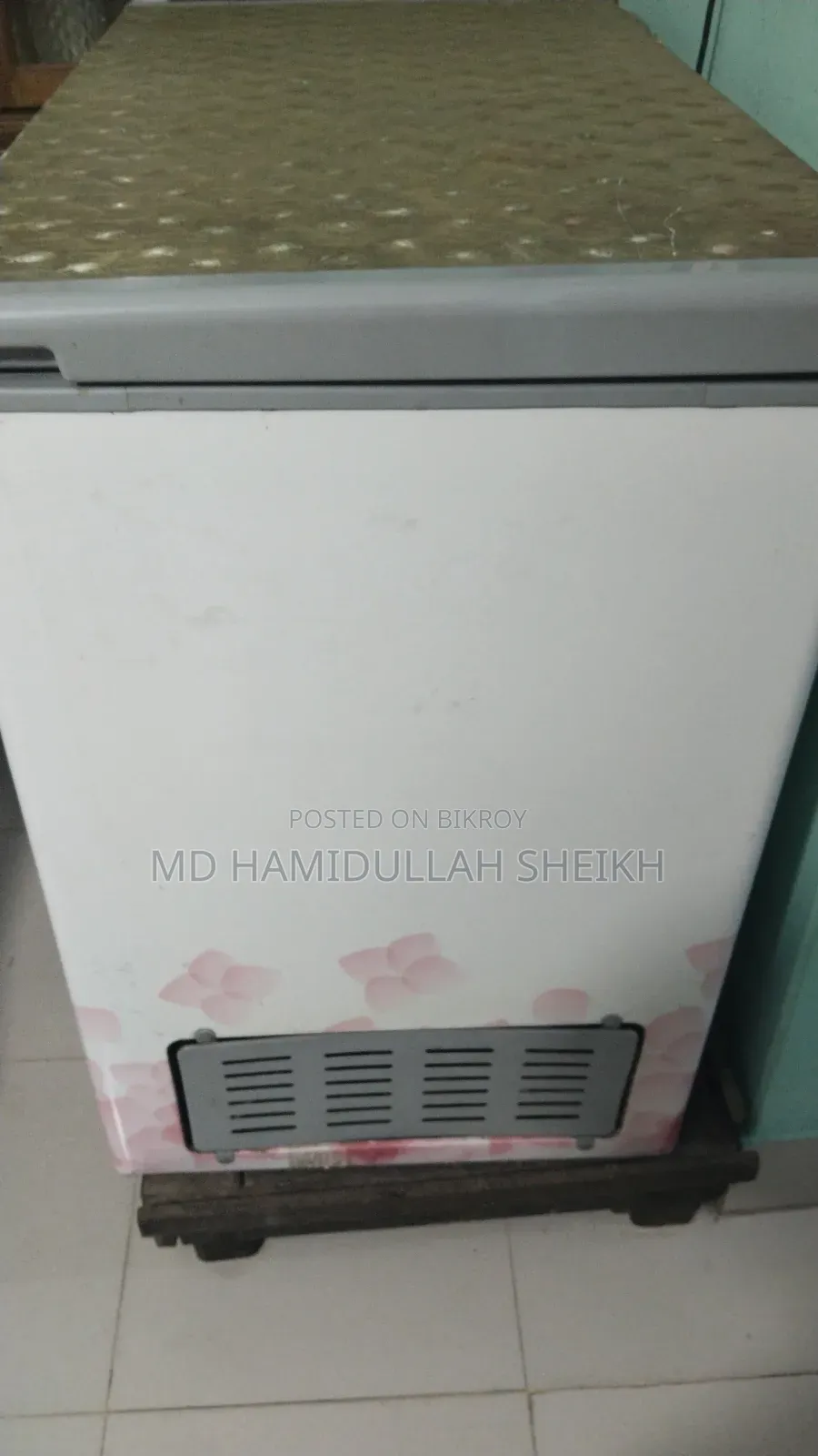 জরুরি বিক্রয়: চমৎকার কন্ডিশনের ওয়ালটন ব্র্যান্ডের ডিপ ফ্রিজ ।