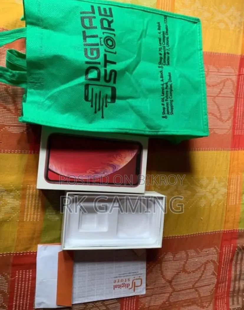 Apple iPhone XR 64 GB Red