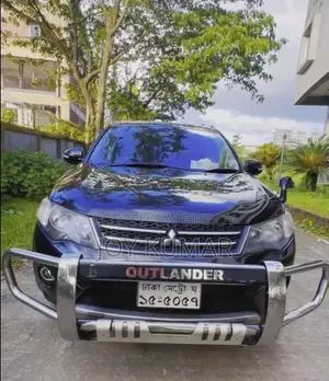 Mitsubishi Outlander 2013 Black