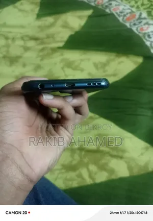 ভিভো ওয়াই২০ ৬৪ জিবি নীল