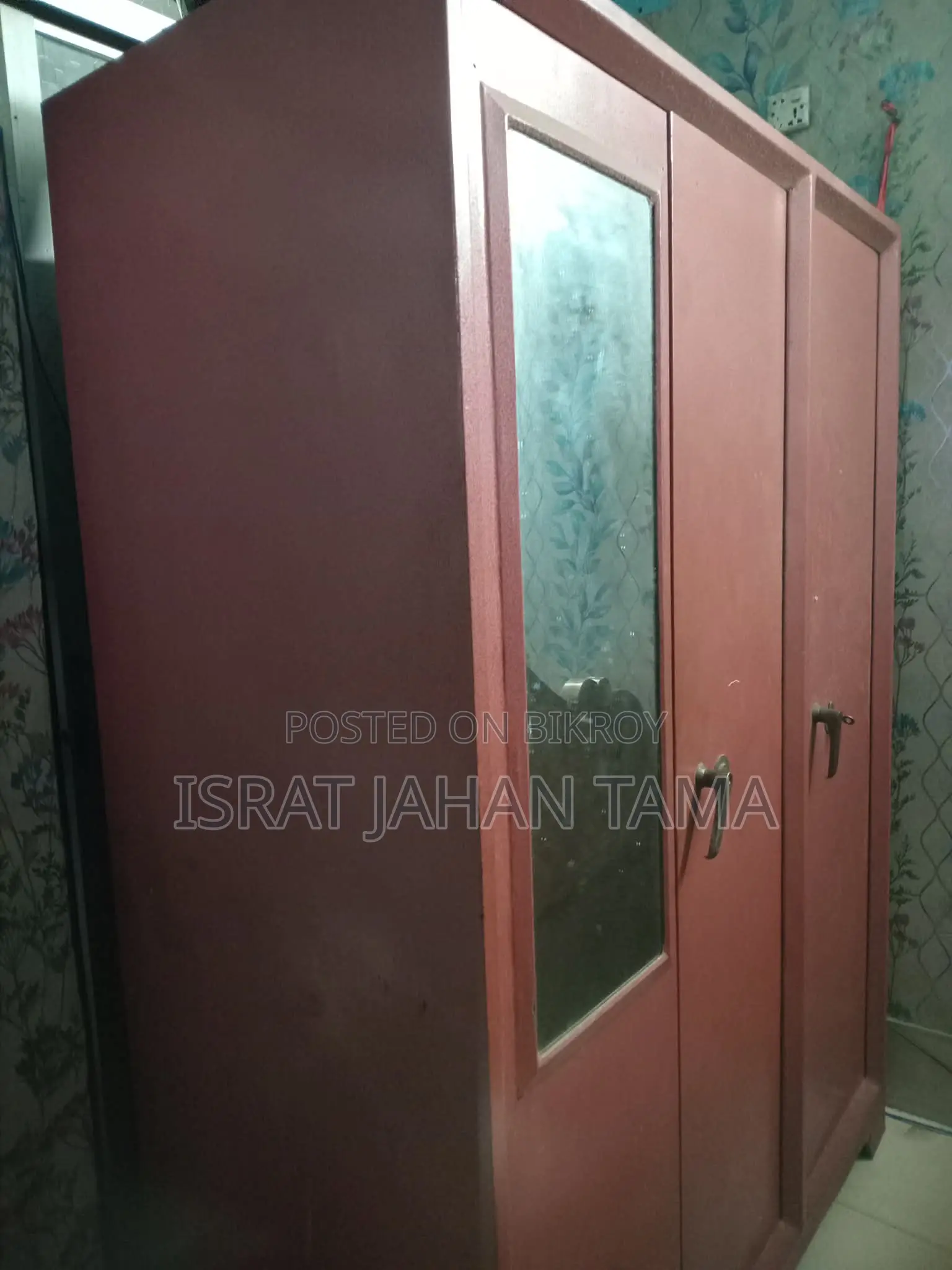 Steel Almirah for Sale
