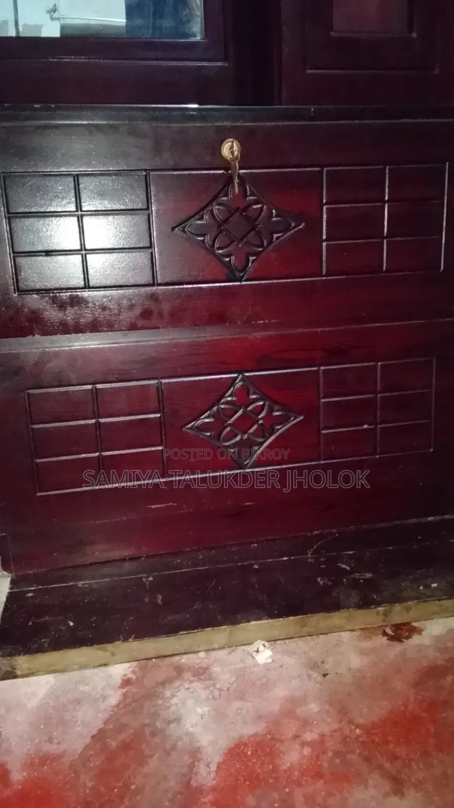 ডেসিন টেবিল বিক্রি হবে