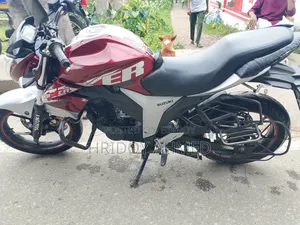 সুজুকি ব্যান্ডিট ১৫০ ২০২১ লাল
