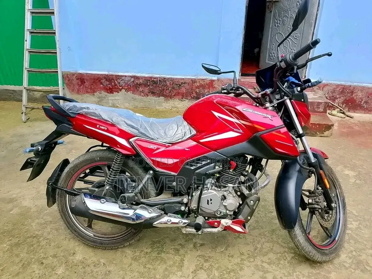 No major issues, FI engine, latest model, 700 kilometers driven