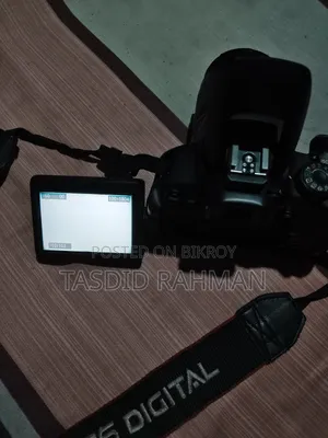 ক্যানন ৭০০ ডি
