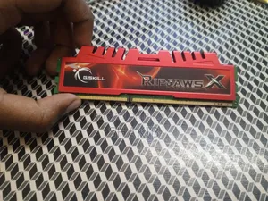 DDR3 4GB RAM (4GB x 2 = 8GB Total)
