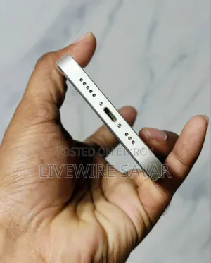 অ্যাপল আইফোন ১৩ ১২৮ জিবি সাদা