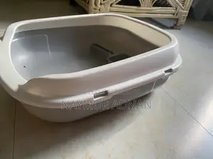 বিড়ালের লিটার বক্স আর স্কুপ