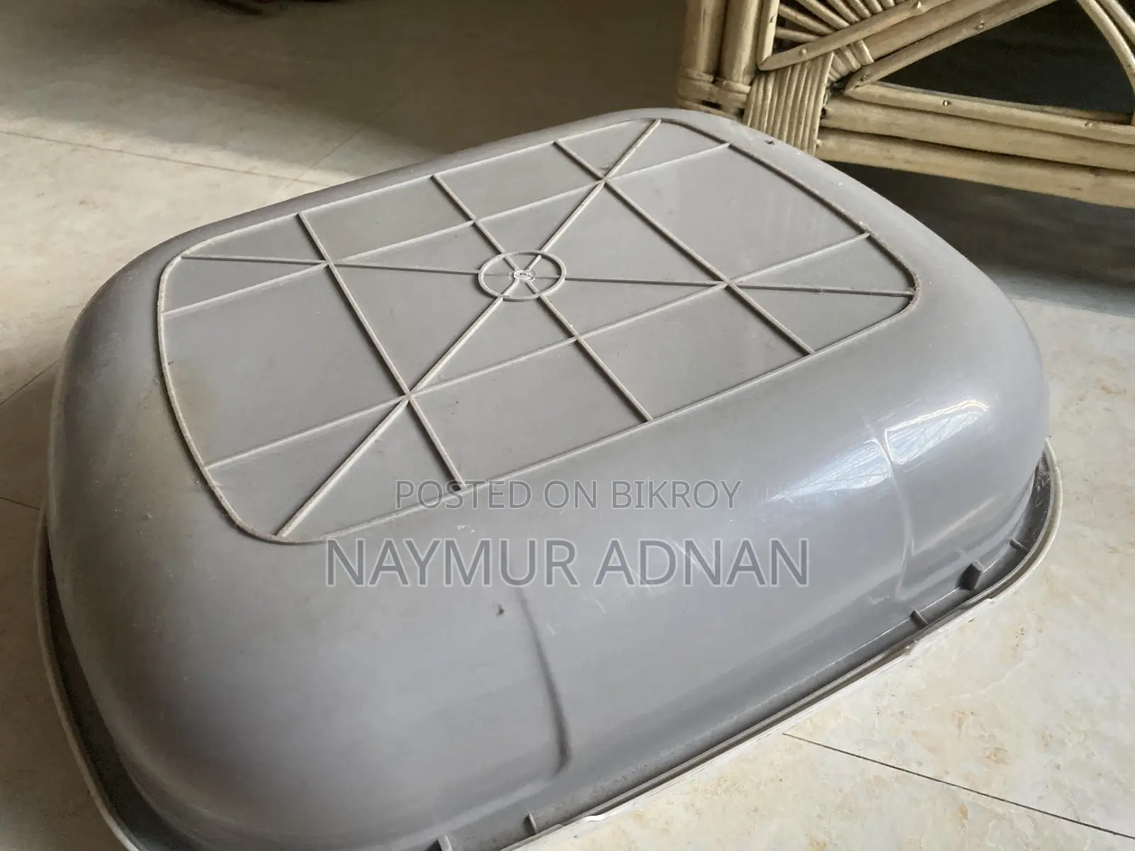 বিড়ালের লিটার বক্স আর স্কুপ