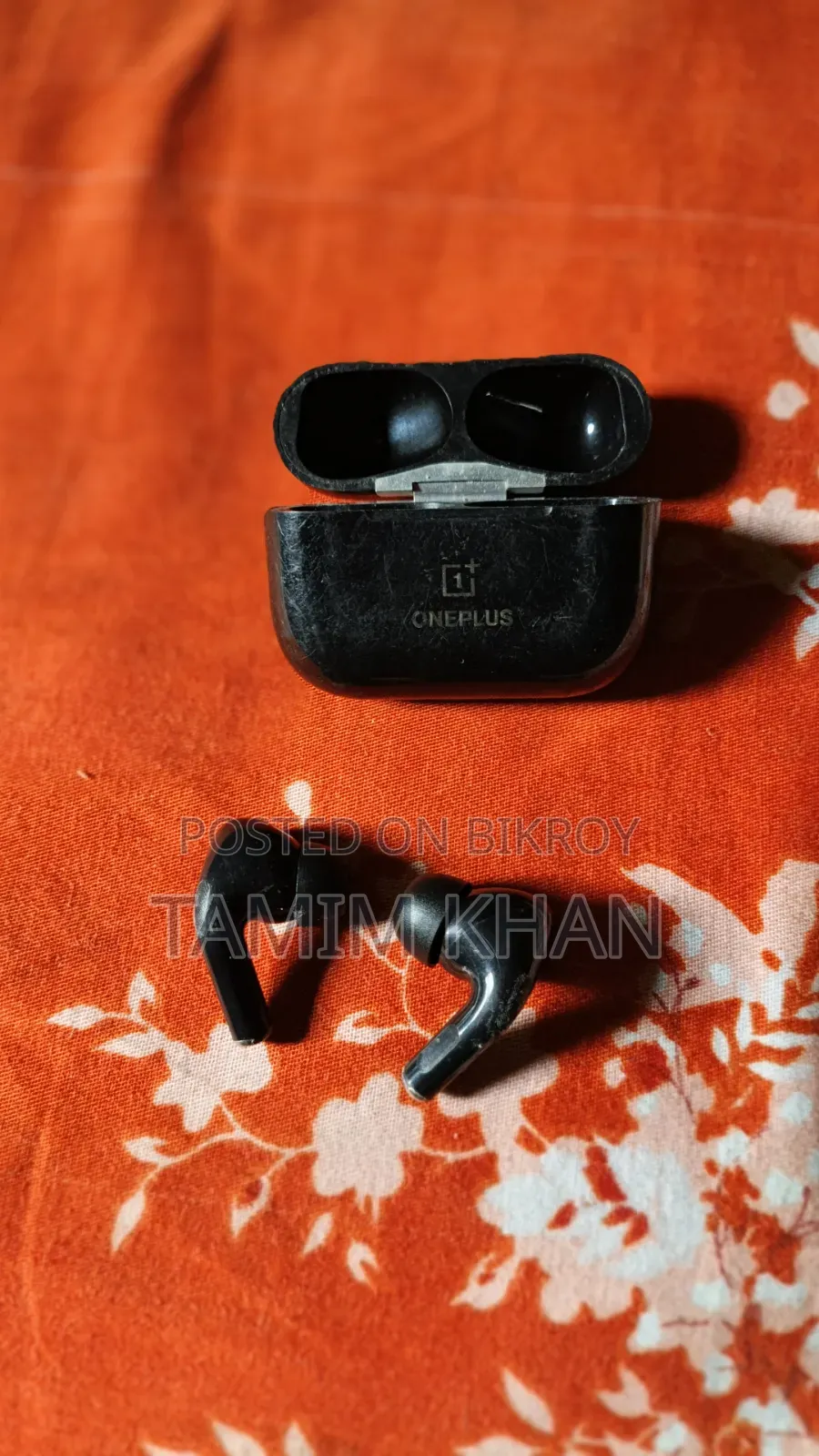 One Plus Bluetooth Earbud