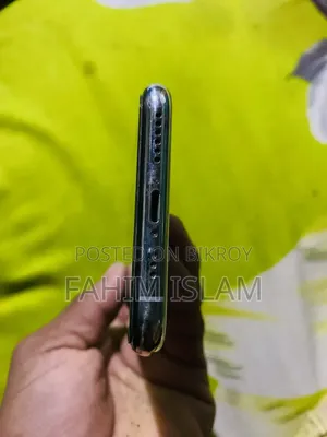 অ্যাপল আইফোন এক্সএস ৬৪ জিবি সাদা
