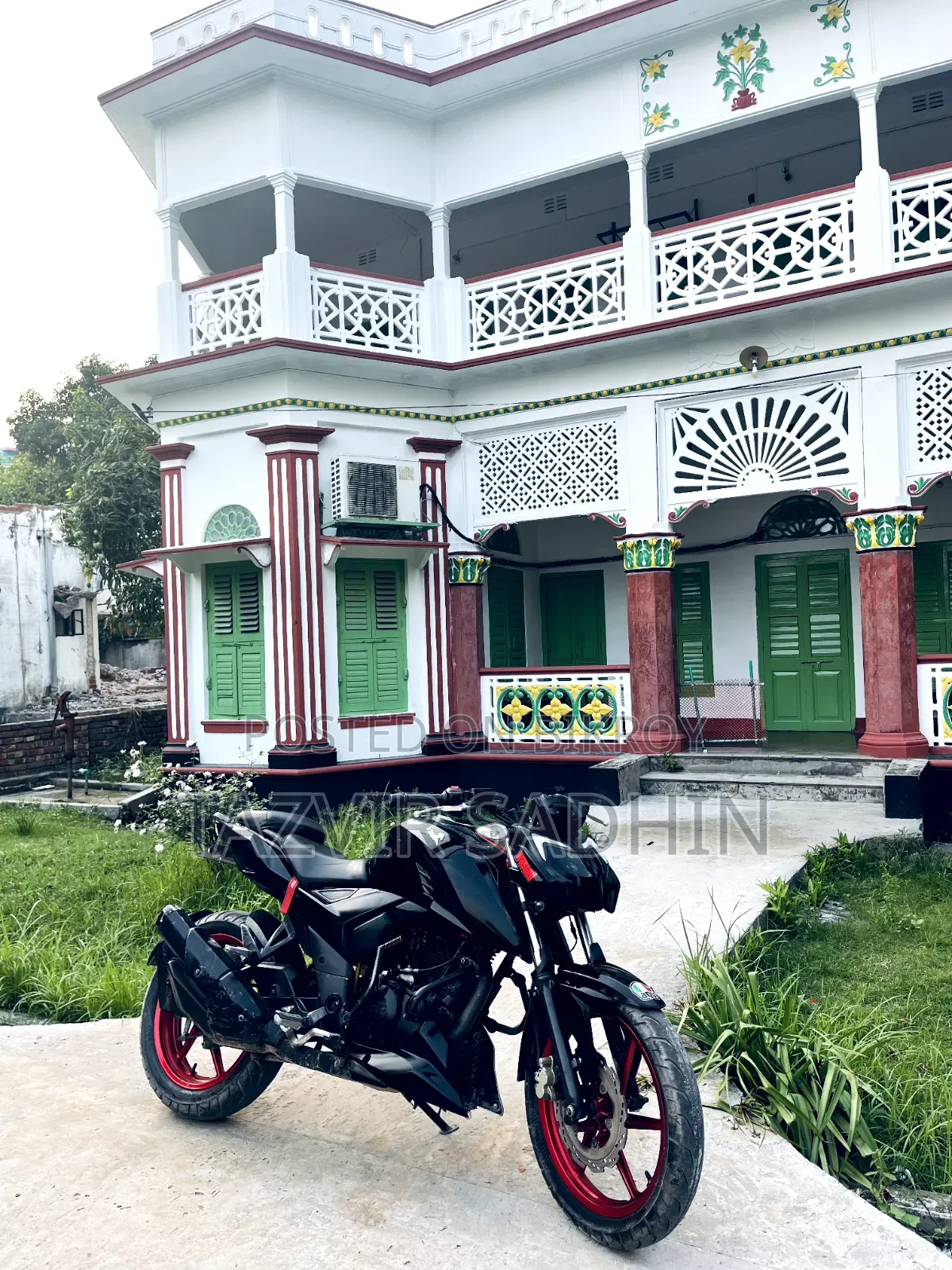 টিভিএস অ্যাপাচে ১৬০ ৪ভি ২০২৩ কালো