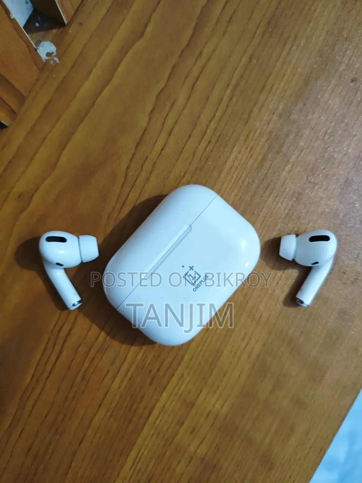 Airpods Pro ( Dubai Master Copy )
