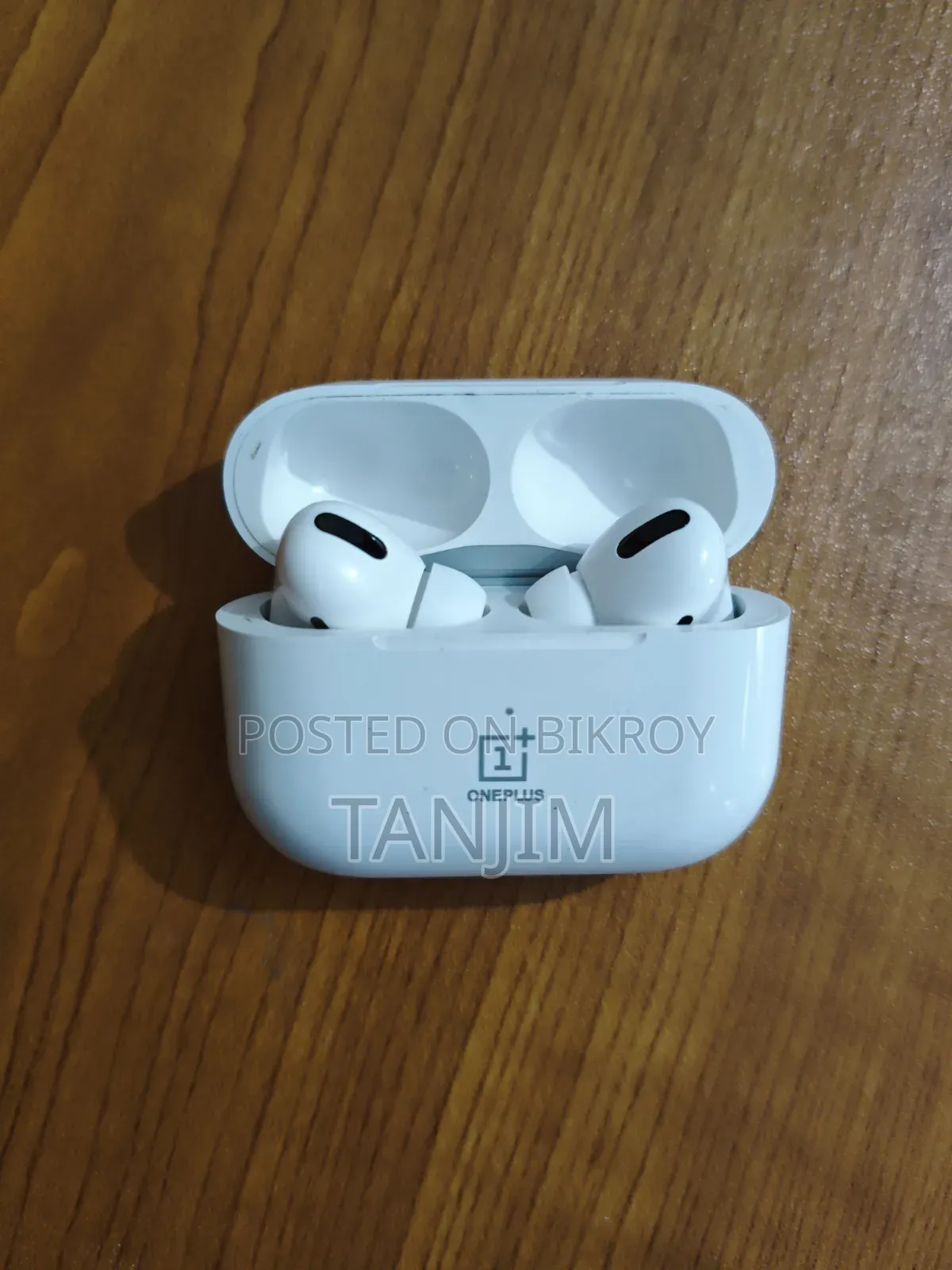 Airpods Pro ( Dubai Master Copy )