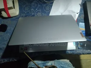 Laptop Lenovo IdeaPad 1 8GB AMD Ryzen 3 SSD 512GB