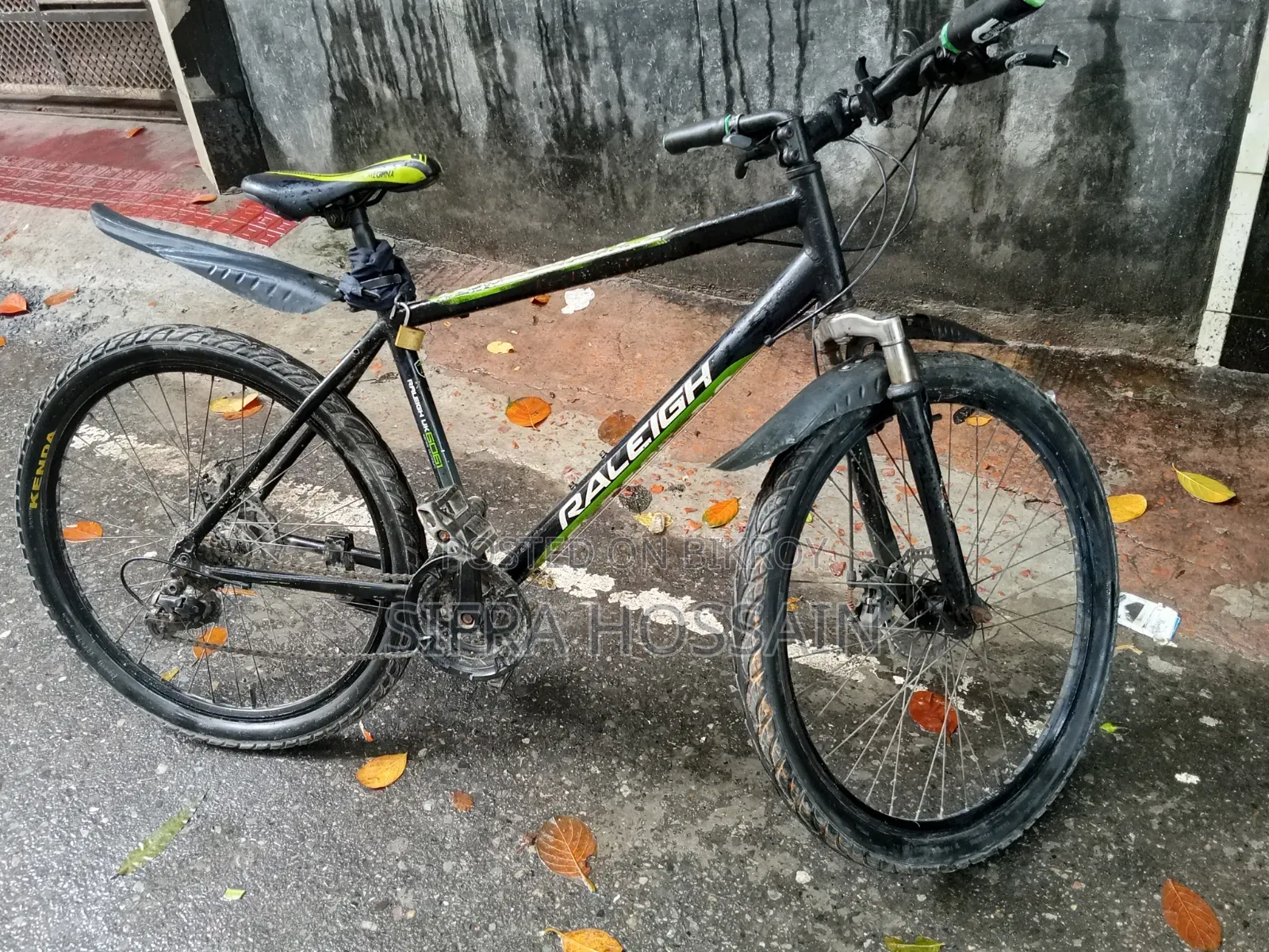 Raleigh UK 6061 Frame : Alloy Size 26inch