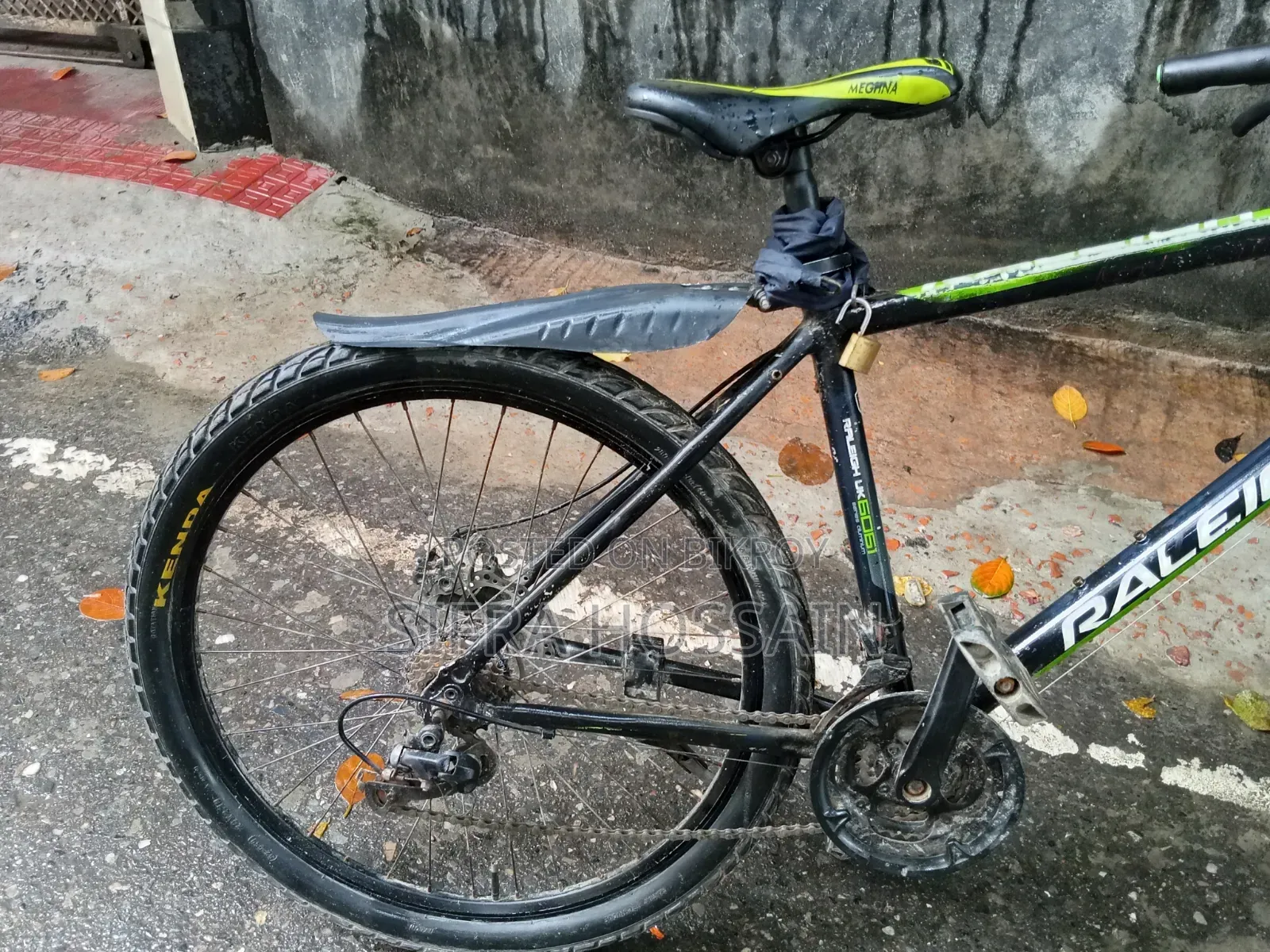 Raleigh UK 6061 Frame : Alloy Size 26inch