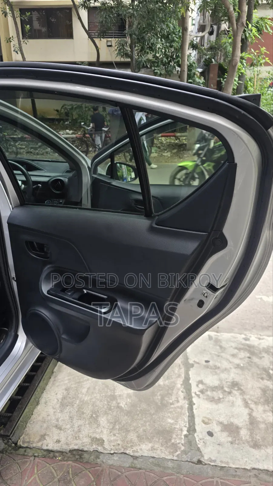 Toyota Aqua G 2014 Silver