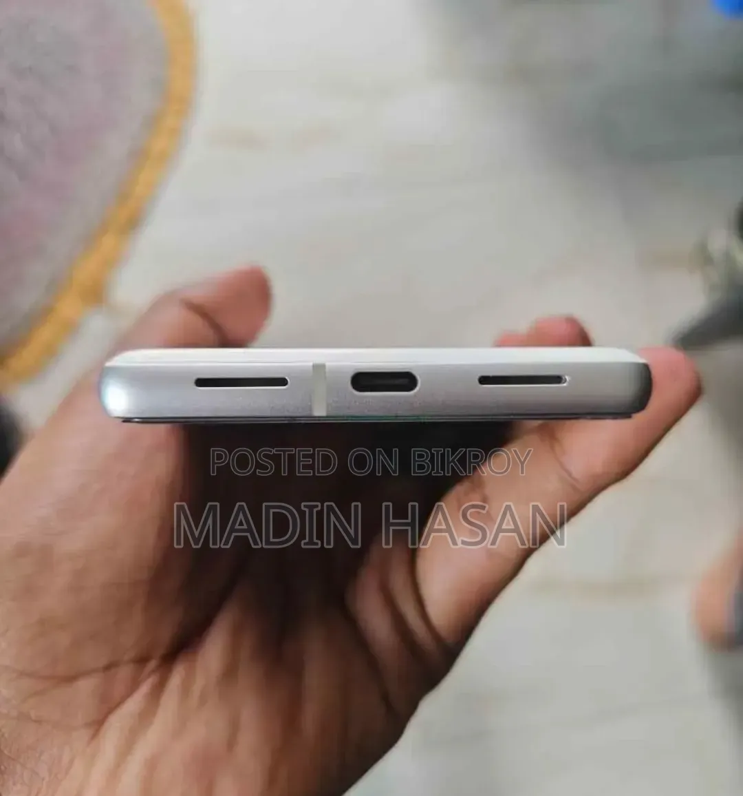 গুগল পিক্সেল ৭ ২৫৬ জিবি সাদা