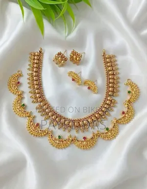 গহনার সেট, হস্তনির্মিত পণ্য, প্রসাধন সামগ্রী