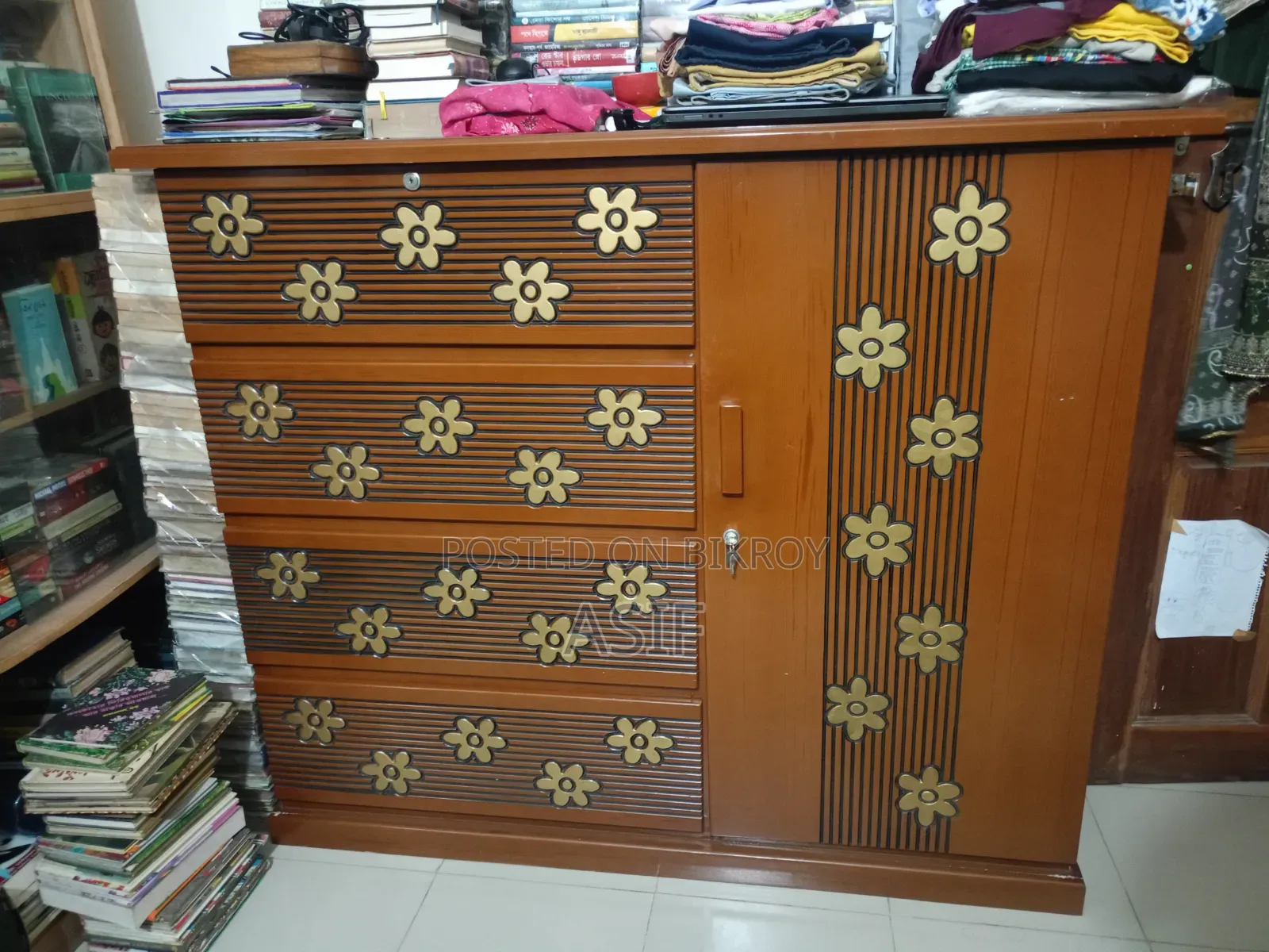 ওয়ারড্রোব