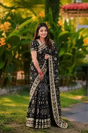 Dhaka Motif Zari Jamdani Blouse Piece