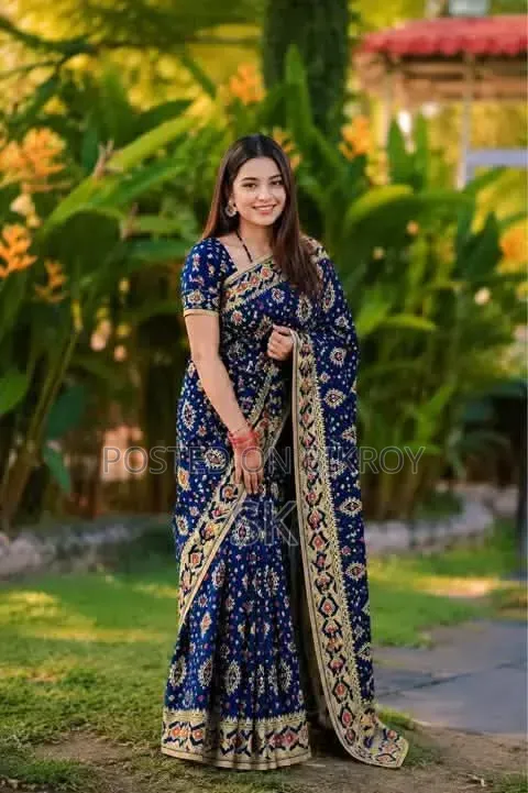 Dhaka Motif Zari Jamdani Blouse Piece