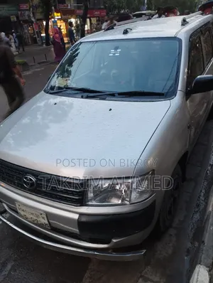 New Toyota Probox 1.3 Liter GL Two-Wheel Drive 2005 Silver