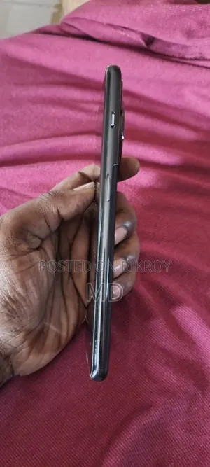 ওয়ানপ্লাস ১১আর ২৫৬ জিবি কালো