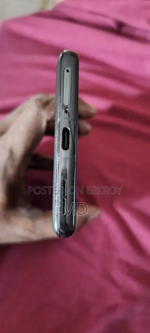 ওয়ানপ্লাস ১১আর ২৫৬ জিবি কালো