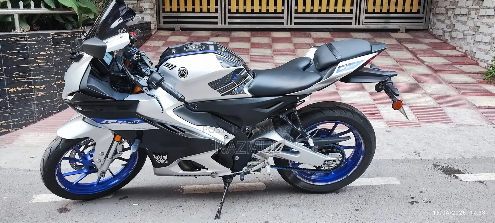 Yamaha 2023 Silver