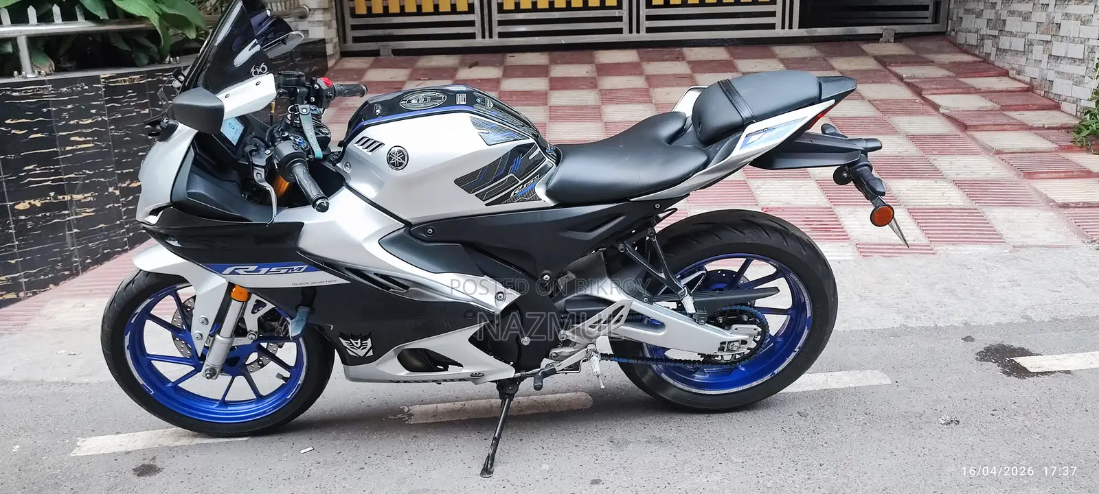 Yamaha 2023 Silver
