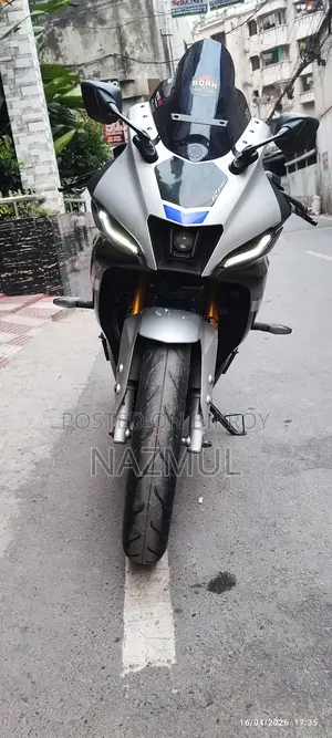 Yamaha 2023 Silver