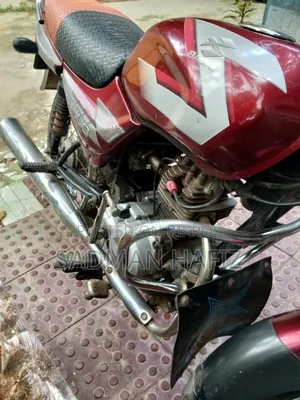 Bajaj CT 100 2017 Red