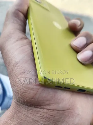 Motorola Moto G85 128 GB Yellow