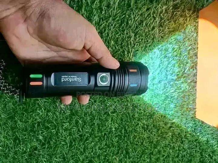 স্যানফোর্ড সুপার ব্রাইট ফ্ল্যাশলাইট