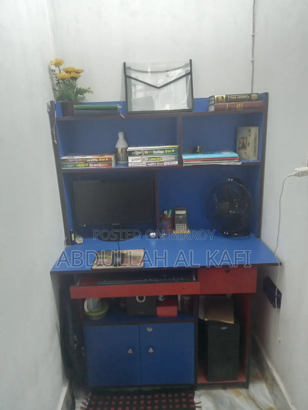 Computer Study Table. Size = 42x30x21 inches