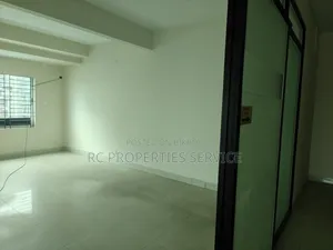 নিকুঞ্জ ২ এ ১৬০০ বর্গফুটের সুন্দর অফিস ভাড়া
