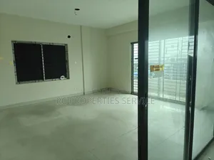 নিকুঞ্জ ২ এ ১৬০০ বর্গফুটের সুন্দর অফিস ভাড়া