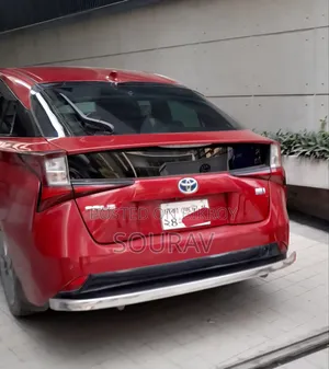 Toyota Prius 2019 Red