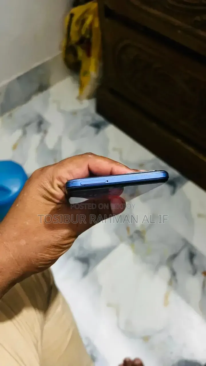 Vivo Y21 64 GB Blue