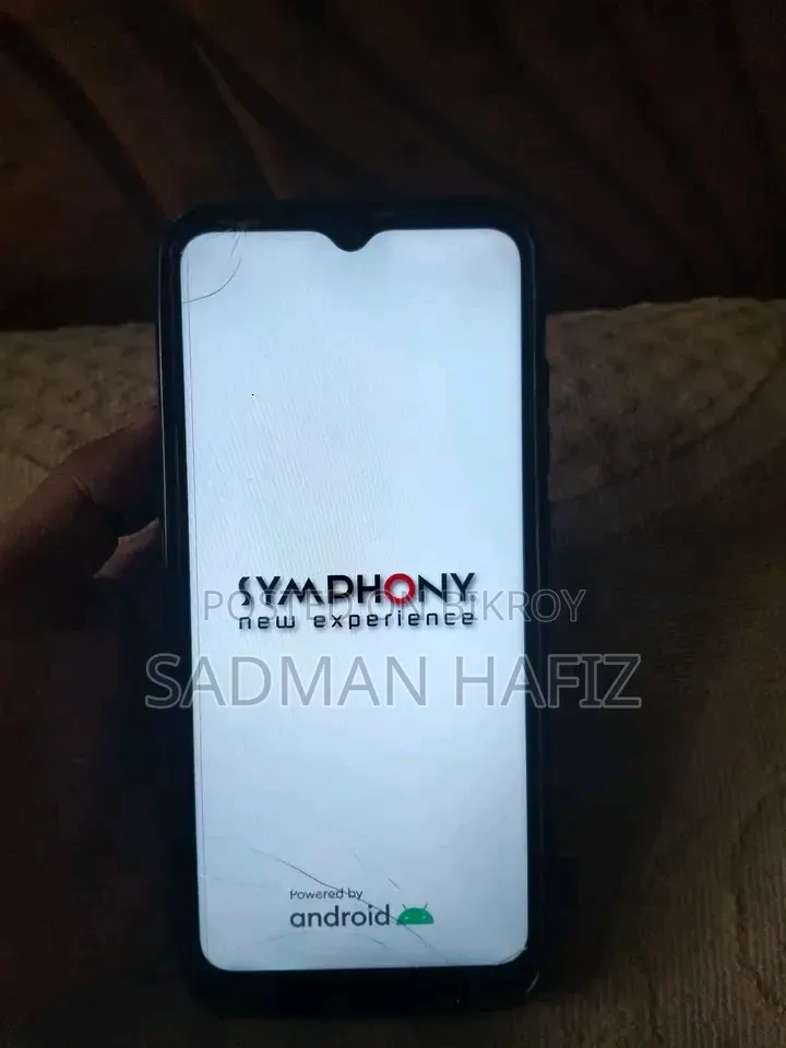 Symphony Z28 32 GB Blue