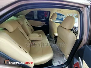 টয়োটা প্রমিও ২০১৭ ব্রাউন