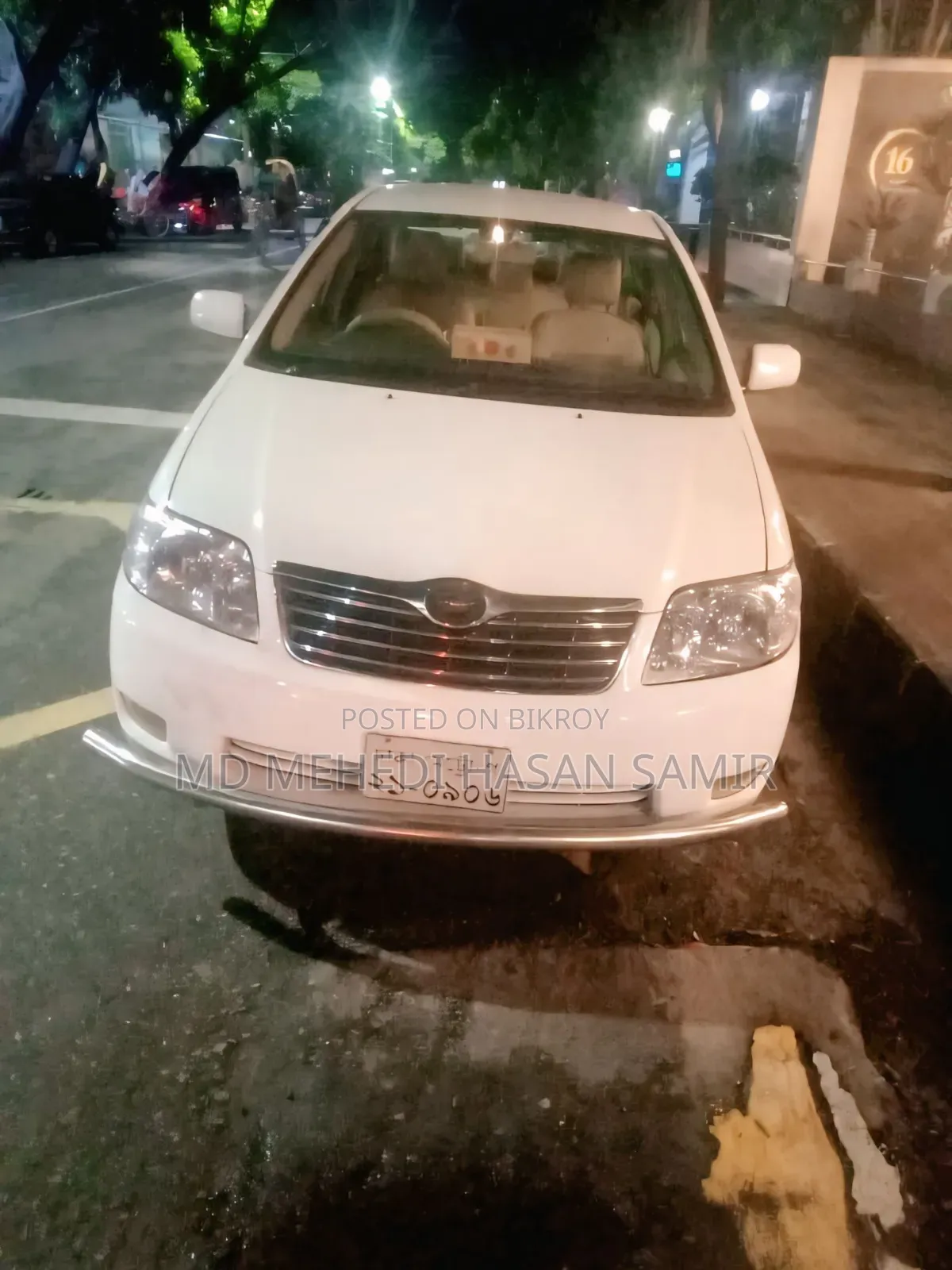 Toyota Corolla 2004 White