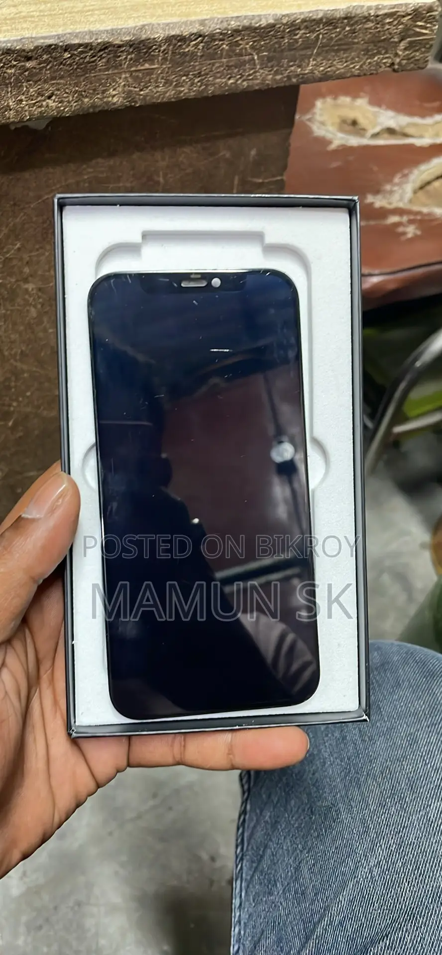 iPhone 12/12 Pro Display
