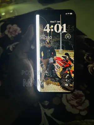 iPhone 12/12 Pro Display