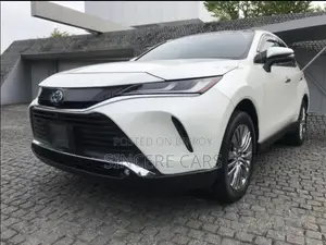 টয়োটা হ্যারিয়ার ২০২২ পার্ল